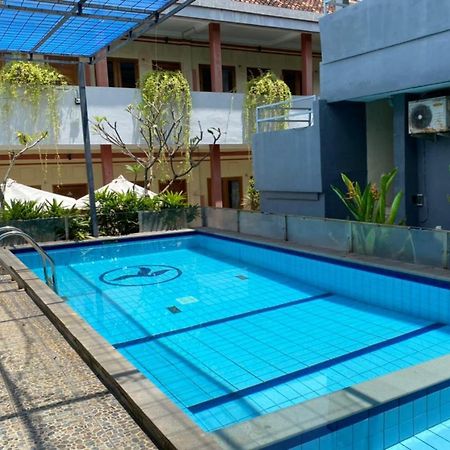 ราบัสตา กูตา เรสซิเดนซ์ Hotel ภายนอก รูปภาพ