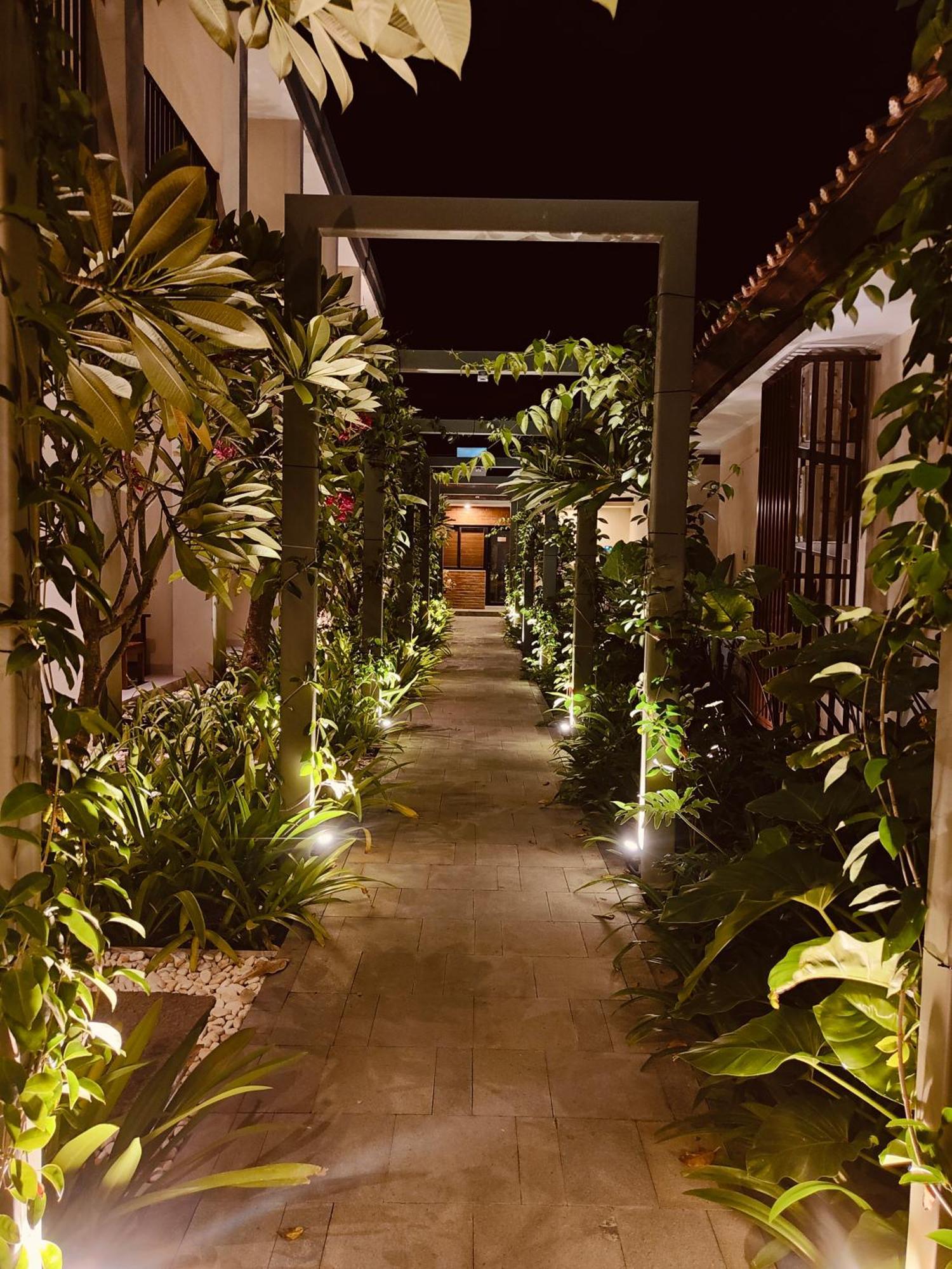 ราบัสตา กูตา เรสซิเดนซ์ Hotel ภายนอก รูปภาพ