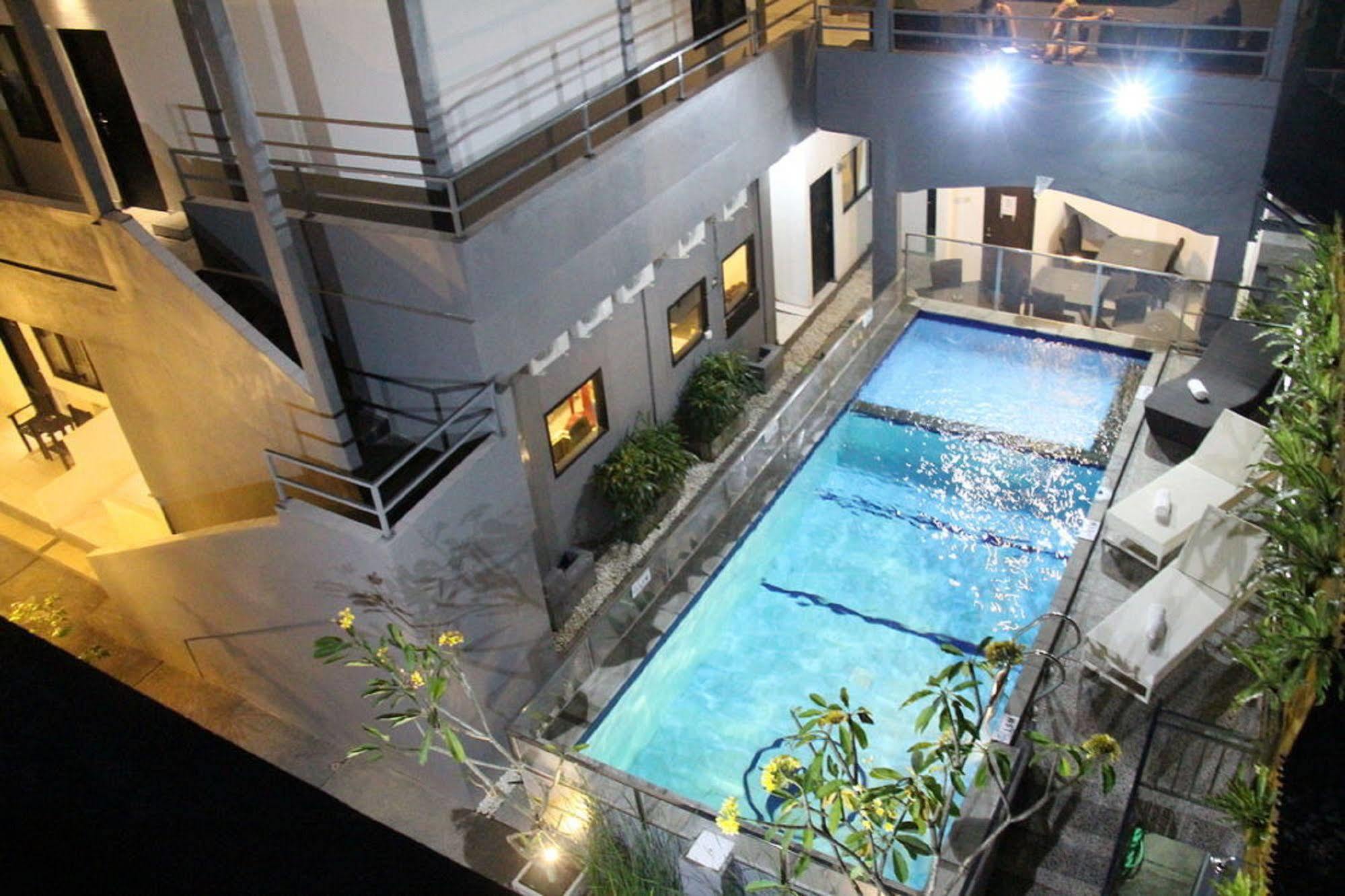 ราบัสตา กูตา เรสซิเดนซ์ Hotel ภายนอก รูปภาพ